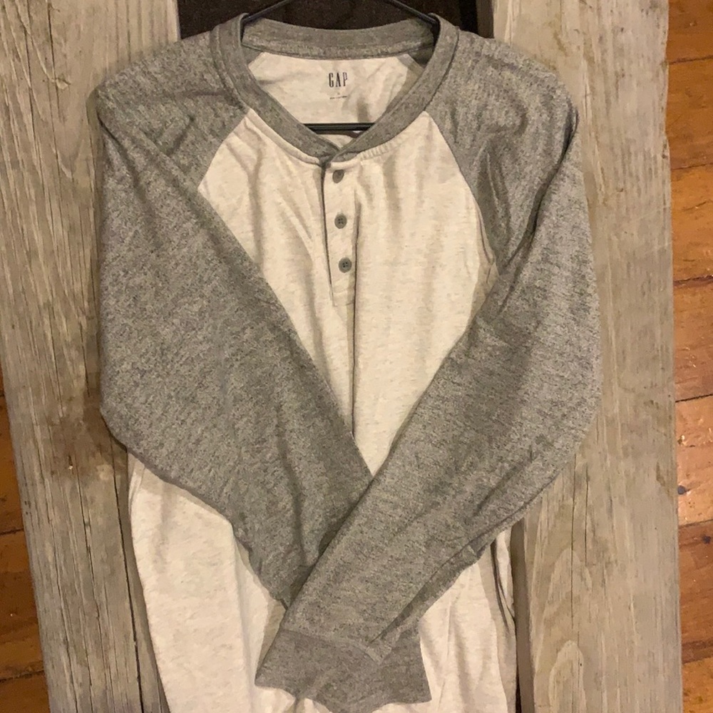 Gap xl long sleeve shirt